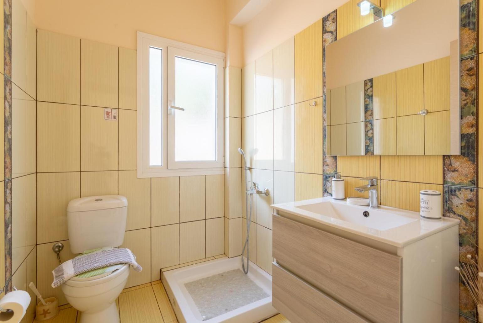 Villa Eri Лурдата Екстериор снимка