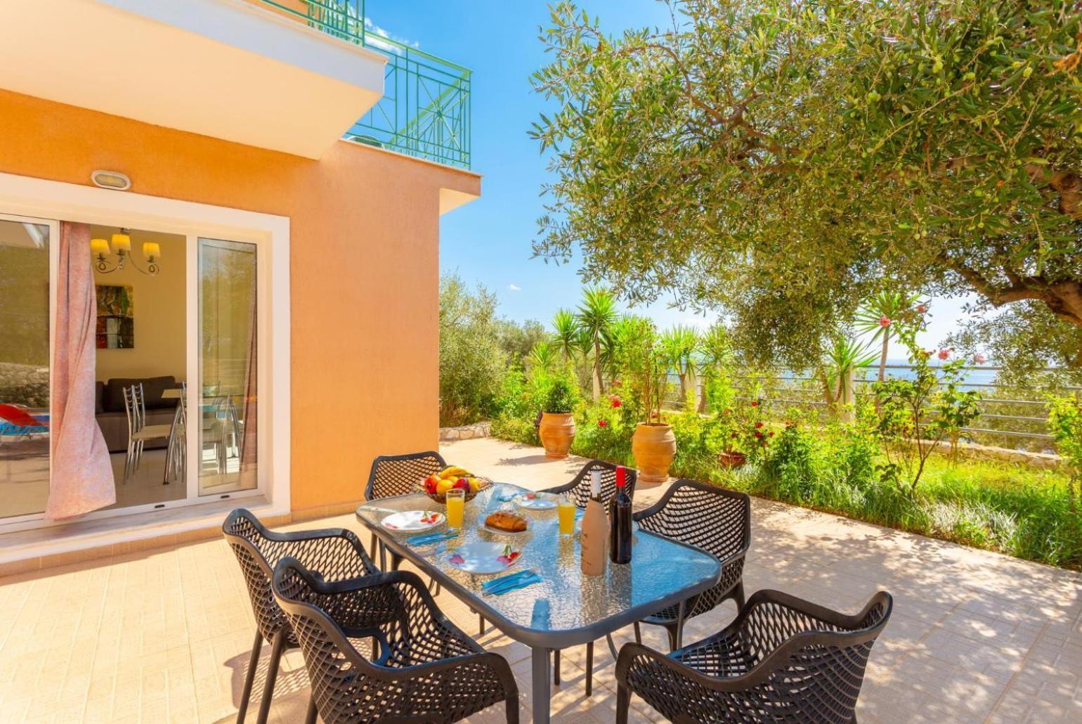 Villa Eri Лурдата Екстериор снимка
