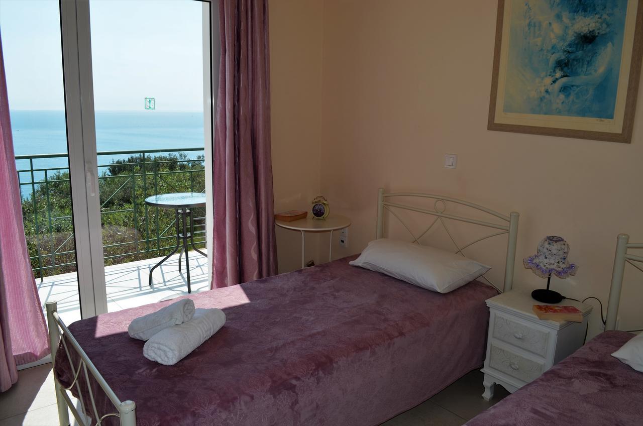 Villa Eri Лурдата Екстериор снимка