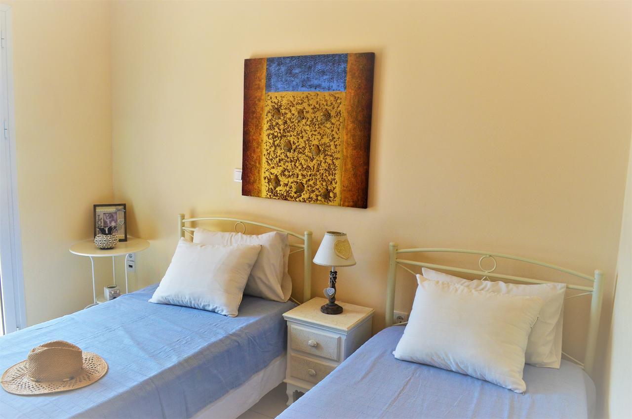 Villa Eri Лурдата Екстериор снимка